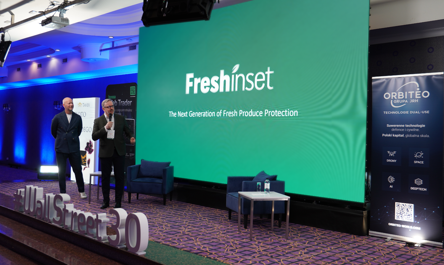Krzysztof Czaplicki and Andrzej Wolan during investor presentation